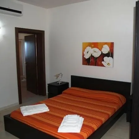 Al Parco Bed & Breakfast *